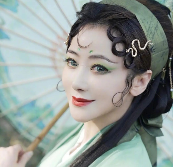 陈紫函戴向宇爱情故事：从风波到幸福，娱乐圈最甜姐弟恋的逆袭之路  第2张